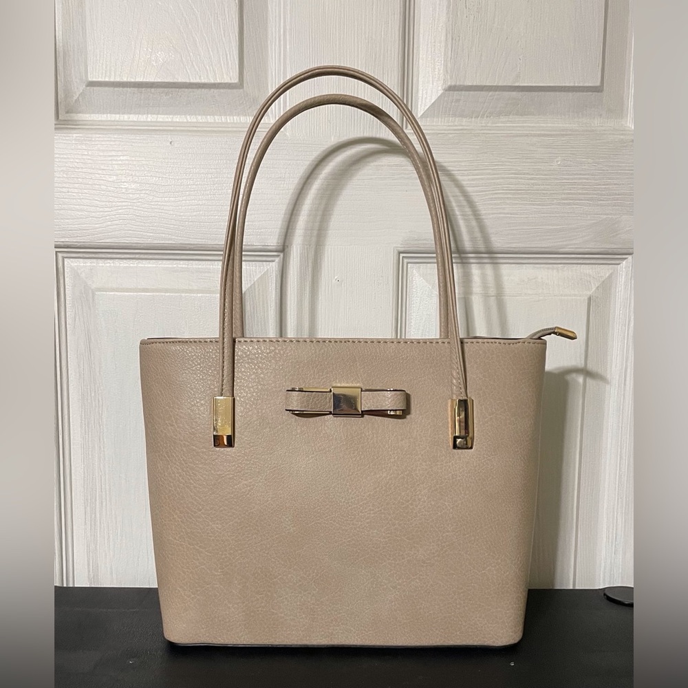 Darling’s Beige Purse